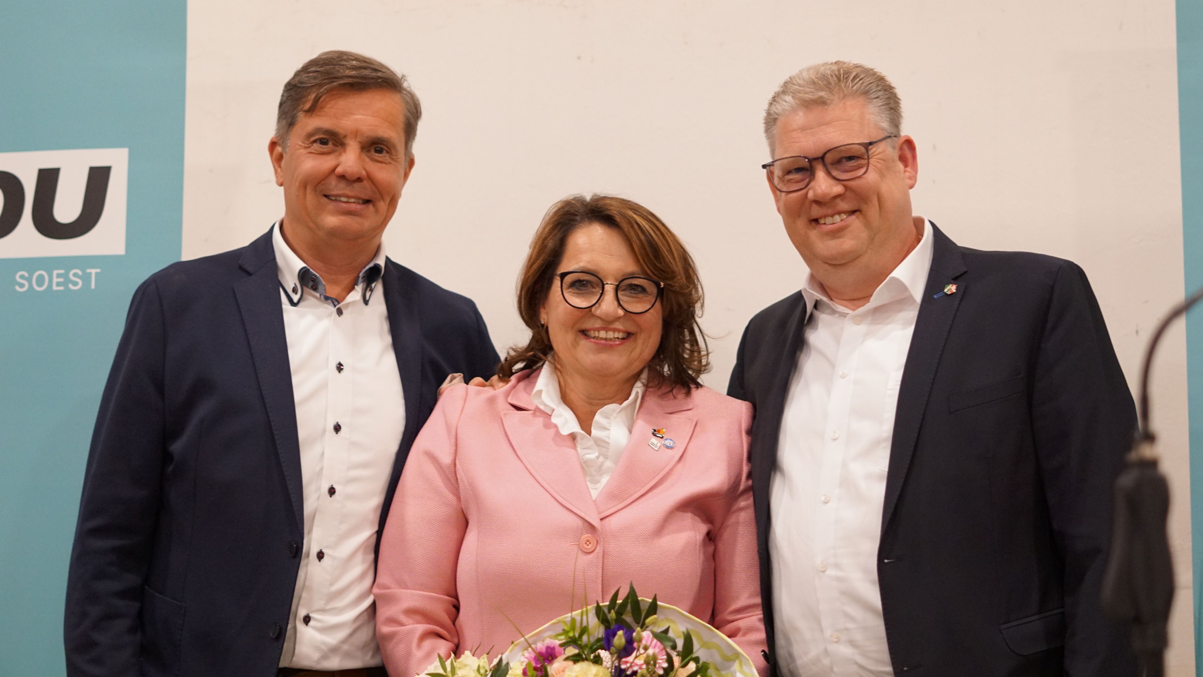v.l.n.r.: Oliver P�psel MdB, Britta Feiler und J�rg Bl�ming MdL. (Foto: Julia Winkler)