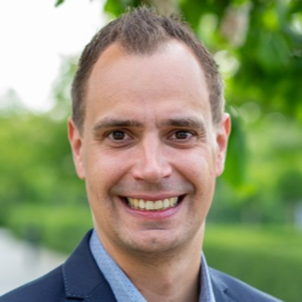  Alexander Happe