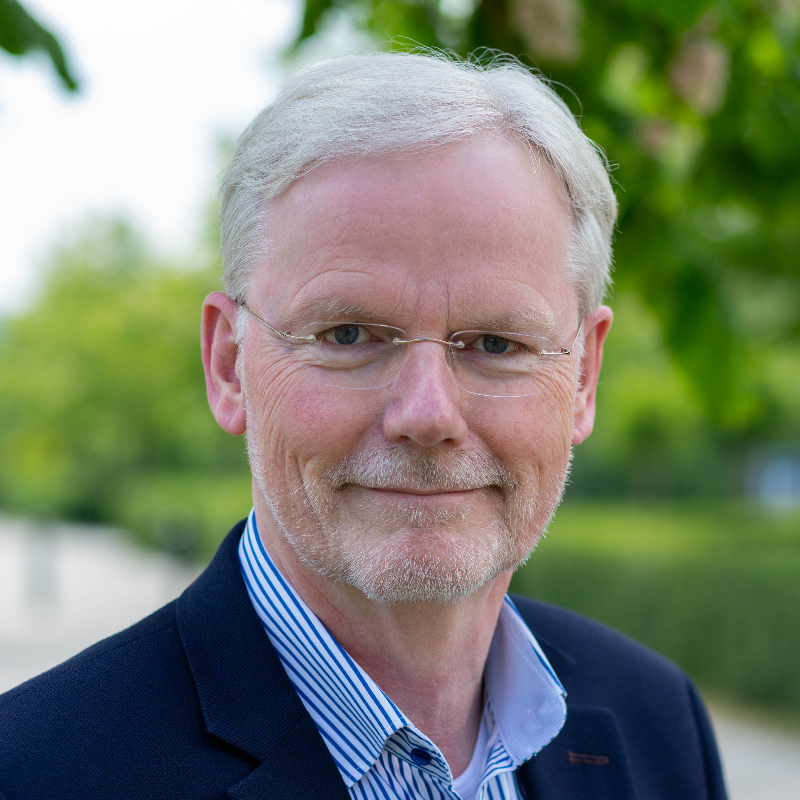  Gregor Dolle