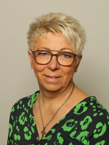  Silvia Klein