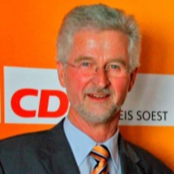  Bernhard Schladr
